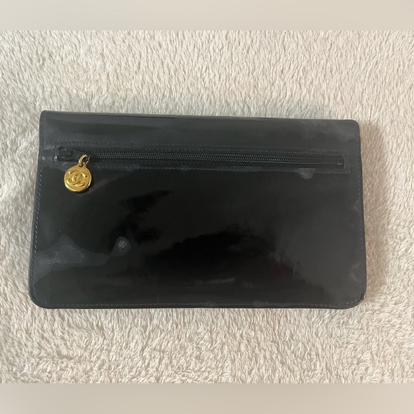 Chanel patent wallet - Picture 15 of 16